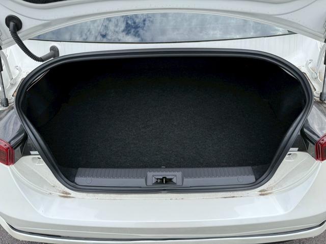 ８６ ＧＴリミテッド　６ＡＴ（６速オートマチック）　社外１８インチアルミホイール　社外エアロ　社外ヘッドライト　社外テールレンズ　社外マフラー　内装レッド　スマートキー　プッシュボタンスタート　シートヒーター　オートライト（68枚目）