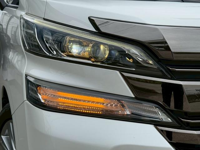 ヴェルファイア ２．５Ｚ　Ａエディション　ゴールデンアイズ　純正１０インチナビ　後席モニター　バックカメラ　ＴＶ　両側電動スライドドア　パワーバックドア　ＬＥＤヘッドライト　ＬＥＤルームランプ　社外シーケンシャルウインカー　ＥＴＣ　レーダークルーズコントロール（15枚目）