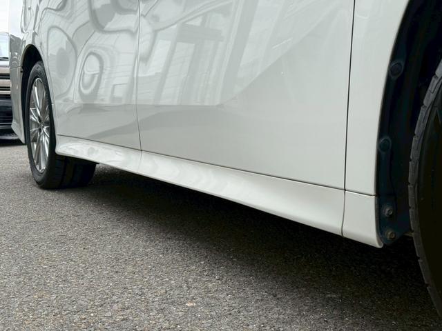 ヴェルファイア ２．５Ｚ　Ａエディション　ゴールデンアイズ　純正１０インチナビ　後席モニター　バックカメラ　ＴＶ　両側電動スライドドア　パワーバックドア　ＬＥＤヘッドライト　ＬＥＤルームランプ　社外シーケンシャルウインカー　ＥＴＣ　レーダークルーズコントロール（18枚目）