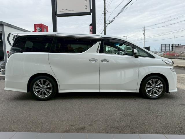 ヴェルファイア ２．５Ｚ　Ａエディション　ゴールデンアイズ　純正１０インチナビ　後席モニター　バックカメラ　ＴＶ　両側電動スライドドア　パワーバックドア　ＬＥＤヘッドライト　ＬＥＤルームランプ　社外シーケンシャルウインカー　ＥＴＣ　レーダークルーズコントロール（21枚目）