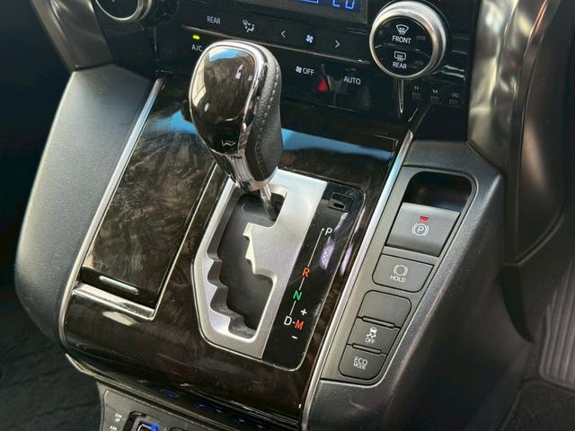 ヴェルファイア ２．５Ｚ　Ａエディション　ゴールデンアイズ　純正１０インチナビ　後席モニター　バックカメラ　ＴＶ　両側電動スライドドア　パワーバックドア　ＬＥＤヘッドライト　ＬＥＤルームランプ　社外シーケンシャルウインカー　ＥＴＣ　レーダークルーズコントロール（52枚目）