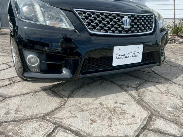 クラウン アスリート　スペシャルナビパッケージ　メーカーナビ　バックカメラ　ＥＴＣ　シートカバー　プッシュボタンスタート　サイドエアバッグ　盗難防止装置　オートクルーズ　オートエアコン　ＥＴＣ付き　エアバッグ　衝突安全ボディ　ＤＶＤ再生　ＨＤＤナビ（12枚目）