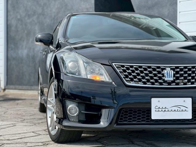 クラウン アスリート　スペシャルナビパッケージ　メーカーナビ　バックカメラ　ＥＴＣ　シートカバー　プッシュボタンスタート　サイドエアバッグ　盗難防止装置　オートクルーズ　オートエアコン　ＥＴＣ付き　エアバッグ　衝突安全ボディ　ＤＶＤ再生　ＨＤＤナビ（14枚目）