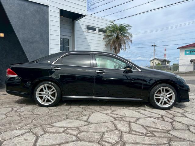 クラウン アスリート　スペシャルナビパッケージ　メーカーナビ　バックカメラ　ＥＴＣ　シートカバー　プッシュボタンスタート　サイドエアバッグ　盗難防止装置　オートクルーズ　オートエアコン　ＥＴＣ付き　エアバッグ　衝突安全ボディ　ＤＶＤ再生　ＨＤＤナビ（21枚目）