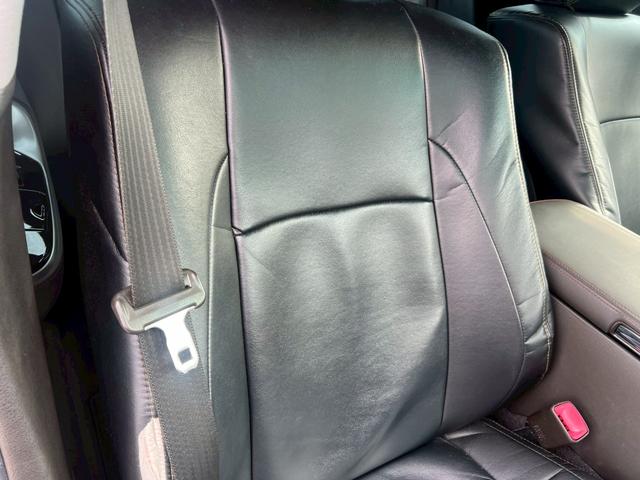 クラウン アスリート　スペシャルナビパッケージ　メーカーナビ　バックカメラ　ＥＴＣ　シートカバー　プッシュボタンスタート　サイドエアバッグ　盗難防止装置　オートクルーズ　オートエアコン　ＥＴＣ付き　エアバッグ　衝突安全ボディ　ＤＶＤ再生　ＨＤＤナビ（54枚目）