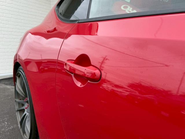 ８６ ＧＴ　エイムゲインフロントバンパー　カーボン調リアスポイラー　前席レカロセミバケットシート　社外エキマニ　トラストマフラー　ＢＬＩＴＺ車高調　ＲＡＹＳ１９インチＡＷ　ＺＥＲＯ１００エアクリーナー　社外テール（15枚目）