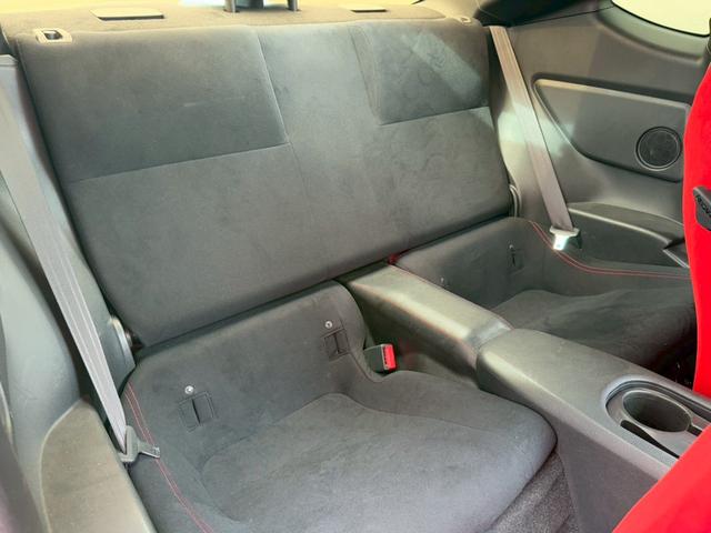 ８６ ＧＴ　エイムゲインフロントバンパー　カーボン調リアスポイラー　前席レカロセミバケットシート　社外エキマニ　トラストマフラー　ＢＬＩＴＺ車高調　ＲＡＹＳ１９インチＡＷ　ＺＥＲＯ１００エアクリーナー　社外テール（67枚目）