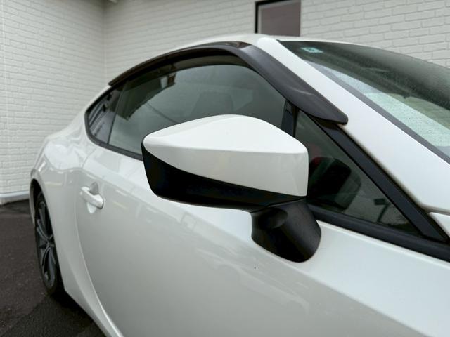 ８６ ＧＴ　純正７インチナビ　バックカメラ　ＥＴＣ　ＴＶ　ディスチャージライト　オートエアコン　オートライト　スマートキー　プッシュボタンスタート　純正１７インチアルミホイール　　ＭＴ車　　スペアキー　　ドラレコ（21枚目）