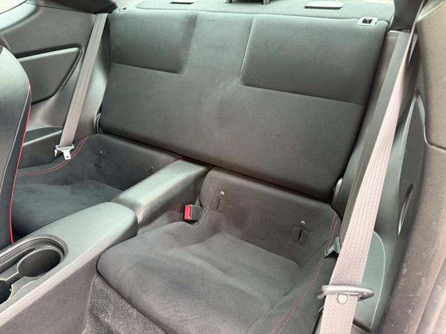 ８６ ＧＴ　純正７インチナビ　バックカメラ　ＥＴＣ　ＴＶ　ディスチャージライト　オートエアコン　オートライト　スマートキー　プッシュボタンスタート　純正１７インチアルミホイール　　ＭＴ車　　スペアキー　　ドラレコ（68枚目）