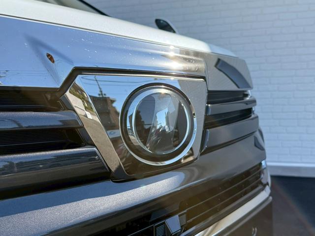 ヴェルファイア ２．５Ｚ　Ｇエディション　ＴＲＤエアロ　シグネチャーイルミ　サンルーフ　デジタルインナーミラー　アルパインナビアルパイン後席モニター　前後ドラレコ　ステアリングヒーター　シートヒーター／クーラー　ＨＤＭＩ　両側電動スライドドア（13枚目）