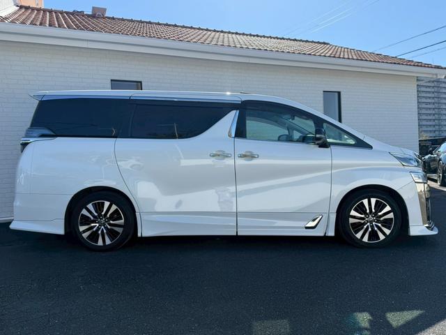 ヴェルファイア ２．５Ｚ　Ｇエディション　ＴＲＤエアロ　シグネチャーイルミ　サンルーフ　デジタルインナーミラー　アルパインナビアルパイン後席モニター　前後ドラレコ　ステアリングヒーター　シートヒーター／クーラー　ＨＤＭＩ　両側電動スライドドア（21枚目）