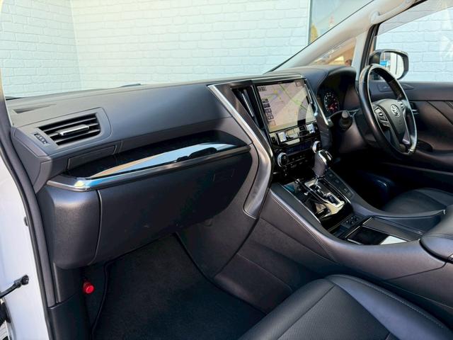 ヴェルファイア ２．５Ｚ　Ｇエディション　ＴＲＤエアロ　シグネチャーイルミ　サンルーフ　デジタルインナーミラー　アルパインナビアルパイン後席モニター　前後ドラレコ　ステアリングヒーター　シートヒーター／クーラー　ＨＤＭＩ　両側電動スライドドア（40枚目）