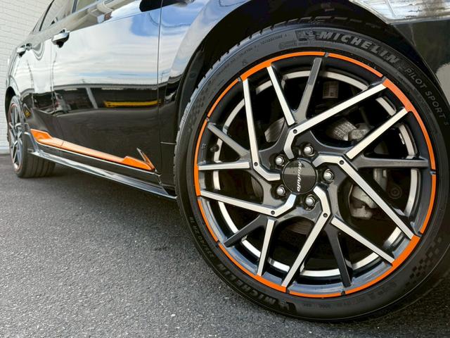 シビック ハッチバック　ホンダセンシング　モデューロ１８インチＡＷ　純正エアロパーツ　オレンジアクセントエクステリアパネル　カロッツェリア　バックカメラ　純正ドライブレコーダー　ビルトインＥＴＣ　　ステンレス製スポーツペダル　　オートクルーズ（14枚目）