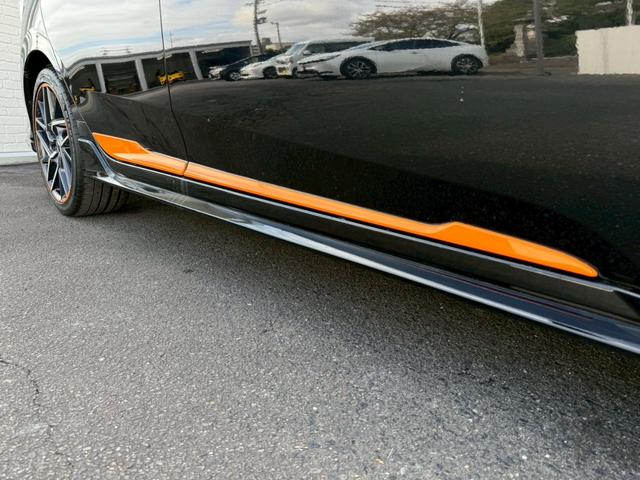 シビック ハッチバック　ホンダセンシング　モデューロ１８インチＡＷ　純正エアロパーツ　オレンジアクセントエクステリアパネル　カロッツェリア　バックカメラ　純正ドライブレコーダー　ビルトインＥＴＣ　　ステンレス製スポーツペダル　　オートクルーズ（15枚目）