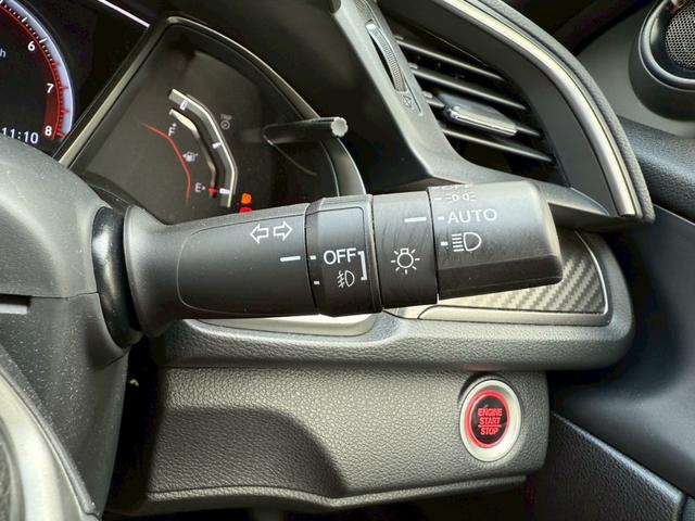 シビック ハッチバック　ホンダセンシング　モデューロ１８インチＡＷ　純正エアロパーツ　オレンジアクセントエクステリアパネル　カロッツェリア　バックカメラ　純正ドライブレコーダー　ビルトインＥＴＣ　　ステンレス製スポーツペダル　　オートクルーズ（44枚目）