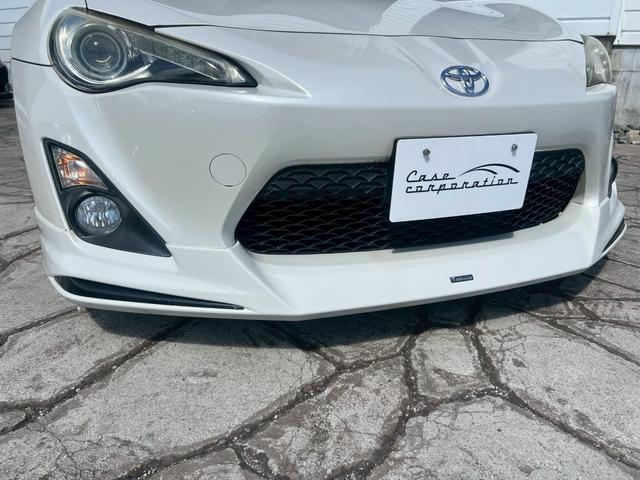 ８６ ＧＴ　純正ナビ　ＴＶ　純正１７インチＡＷ　モデリスタエアロ（Ｆ．Ｓ．Ｒ）　６速ＭＴ　５Ｚｉｇｅｎマフラー　スマートキー　純正革巻きステアリング　Ｂｌｕｅｔｏｏｔｈ　ＥＴＣ　デジタルインナーミラー（10枚目）