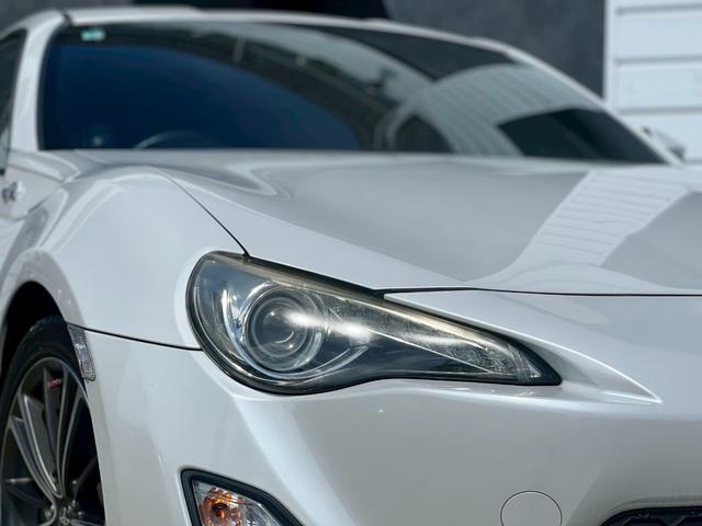 ８６ ＧＴ　純正ナビ　ＴＶ　純正１７インチＡＷ　モデリスタエアロ（Ｆ．Ｓ．Ｒ）　６速ＭＴ　５Ｚｉｇｅｎマフラー　スマートキー　純正革巻きステアリング　Ｂｌｕｅｔｏｏｔｈ　ＥＴＣ　デジタルインナーミラー（13枚目）