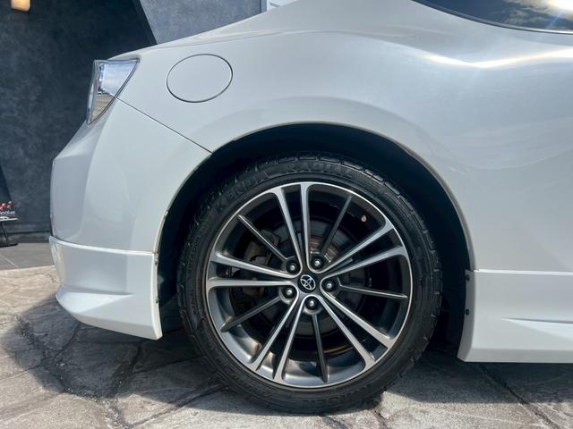 ８６ ＧＴ　純正ナビ　ＴＶ　純正１７インチＡＷ　モデリスタエアロ（Ｆ．Ｓ．Ｒ）　６速ＭＴ　５Ｚｉｇｅｎマフラー　スマートキー　純正革巻きステアリング　Ｂｌｕｅｔｏｏｔｈ　ＥＴＣ　デジタルインナーミラー（18枚目）