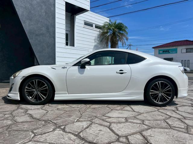 ８６ ＧＴ　純正ナビ　ＴＶ　純正１７インチＡＷ　モデリスタエアロ（Ｆ．Ｓ．Ｒ）　６速ＭＴ　５Ｚｉｇｅｎマフラー　スマートキー　純正革巻きステアリング　Ｂｌｕｅｔｏｏｔｈ　ＥＴＣ　デジタルインナーミラー（32枚目）