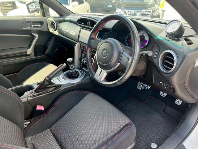 ８６ ＧＴ　純正ナビ　ＴＶ　純正１７インチＡＷ　モデリスタエアロ（Ｆ．Ｓ．Ｒ）　６速ＭＴ　５Ｚｉｇｅｎマフラー　スマートキー　純正革巻きステアリング　Ｂｌｕｅｔｏｏｔｈ　ＥＴＣ　デジタルインナーミラー（34枚目）