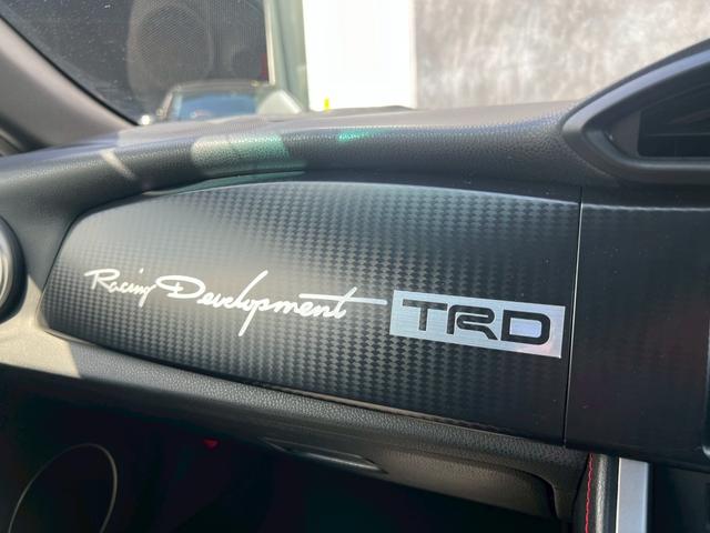 ８６ ＧＴ　純正ナビ　ＴＶ　純正１７インチＡＷ　モデリスタエアロ（Ｆ．Ｓ．Ｒ）　６速ＭＴ　５Ｚｉｇｅｎマフラー　スマートキー　純正革巻きステアリング　Ｂｌｕｅｔｏｏｔｈ　ＥＴＣ　デジタルインナーミラー（44枚目）