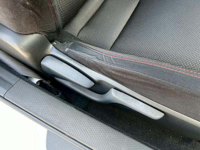８６ ＧＴ　純正ナビ　ＴＶ　純正１７インチＡＷ　モデリスタエアロ（Ｆ．Ｓ．Ｒ）　６速ＭＴ　５Ｚｉｇｅｎマフラー　スマートキー　純正革巻きステアリング　Ｂｌｕｅｔｏｏｔｈ　ＥＴＣ　デジタルインナーミラー（55枚目）