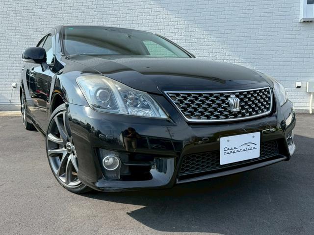 クラウン アスリートＧパッケージ　サンルーフ　純正ナビ　フルセグＴＶ　バックカメラ　ＨＩＤヘッドライト　プッシュボタンスタート　スマートキー　ＤＶＤ　パワーシート　アクセサリーソケット　電動サンシェード　ＴＲＤ１９インチアルミホイール（10枚目）