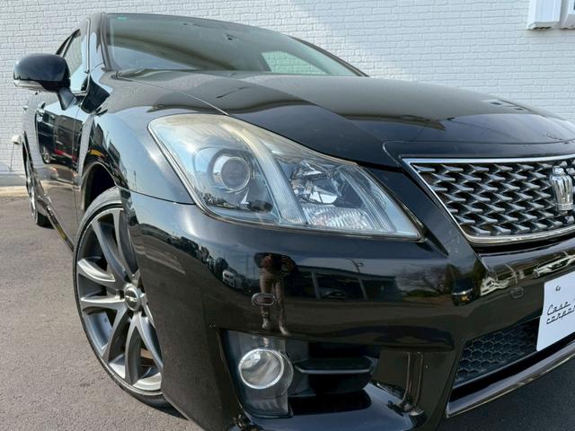 クラウン アスリートＧパッケージ　サンルーフ　純正ナビ　フルセグＴＶ　バックカメラ　ＨＩＤヘッドライト　プッシュボタンスタート　スマートキー　ＤＶＤ　パワーシート　アクセサリーソケット　電動サンシェード　ＴＲＤ１９インチアルミホイール（16枚目）