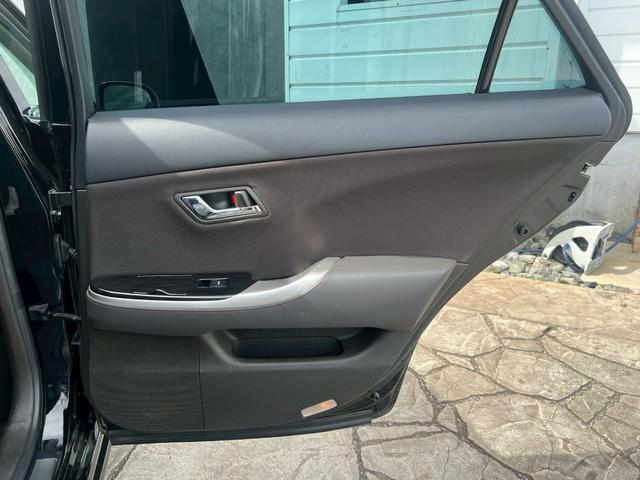 クラウン アスリート　スペシャルナビパッケージ　メーカーナビ　バックカメラ　ＥＴＣ　シートカバー　プッシュボタンスタート　サイドエアバッグ　盗難防止装置　オートクルーズ　オートエアコン　ＥＴＣ付き　エアバッグ　衝突安全ボディ　ＤＶＤ再生　ＨＤＤナビ（63枚目）