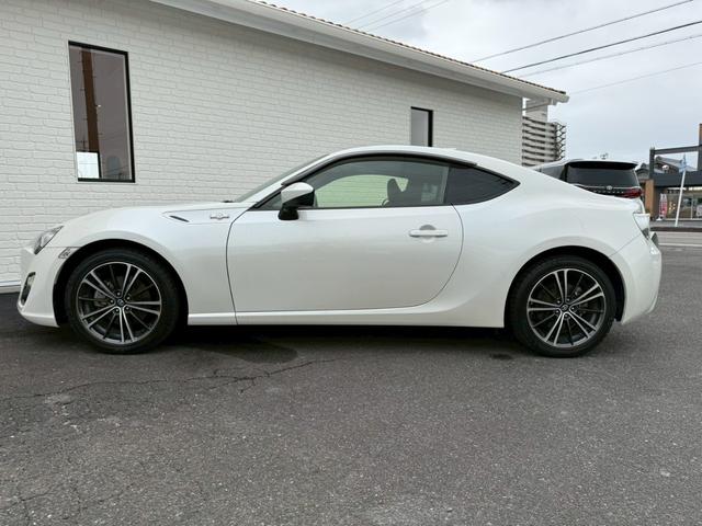 86 GT 純正7インチナビ バックカメラ ETC TV ディスチャージライト オートエアコン オートライト スマートキー プッシュボタンスタート 純正17インチアルミホイール MT車 スペアキー ドラレコ(35枚目)