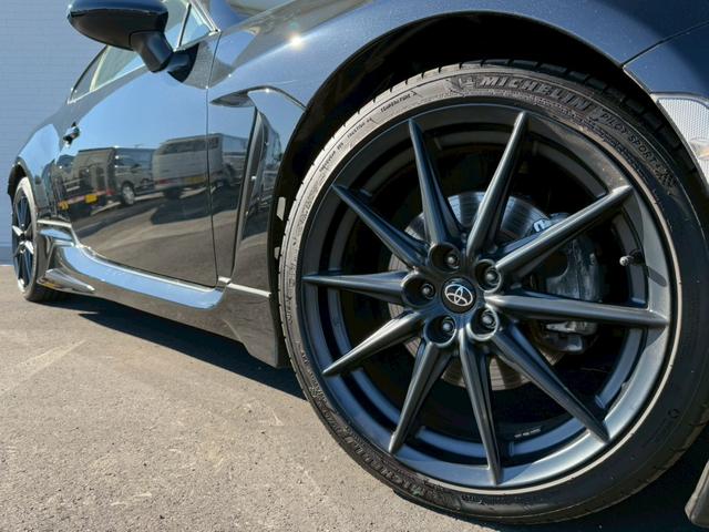 GR86 RZ MT TRDエアロ(F/S/R) 純正9インチナビ シートヒーター リアフォグ バックカメラ フルセグTV クルーズコントロール LEDヘッドライト ETC ハーフレザーシート 後側方警戒支援システム(16枚目)
