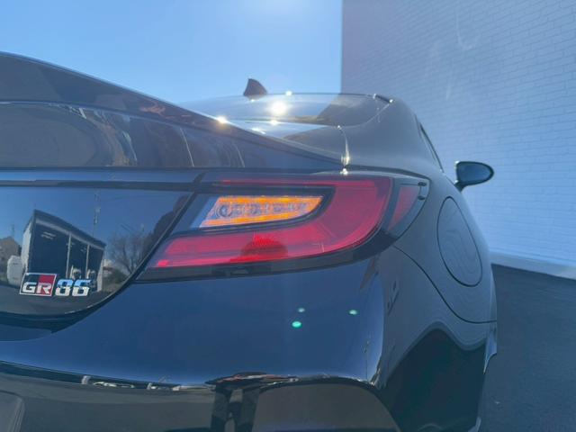 GR86 RZ MT TRDエアロ(F/S/R) 純正9インチナビ シートヒーター リアフォグ バックカメラ フルセグTV クルーズコントロール LEDヘッドライト ETC ハーフレザーシート 後側方警戒支援システム(36枚目)