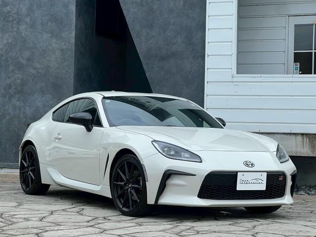 GR86 RZ 6速MT 純正18インチAW 黒革ウルトラスエードコンビシート シートヒーター クルーズコントロール スポーツアルミペダル LEDヘッドライト 純正ナビ フルセグTV スマートキー ハーフレザーシート(10枚目)