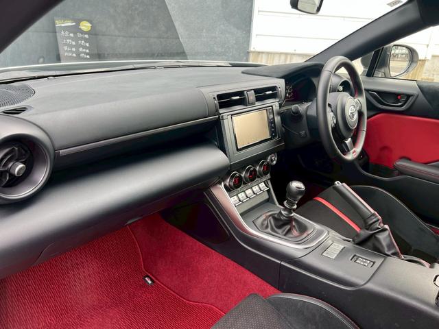 GR86 RZ 6速MT 純正18インチAW 黒革ウルトラスエードコンビシート シートヒーター クルーズコントロール スポーツアルミペダル LEDヘッドライト 純正ナビ フルセグTV スマートキー ハーフレザーシート(36枚目)