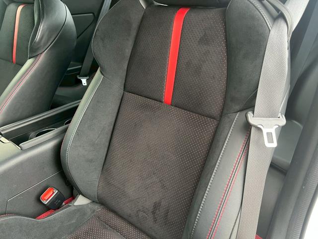 GR86 RZ 6速MT 純正18インチAW 黒革ウルトラスエードコンビシート シートヒーター クルーズコントロール スポーツアルミペダル LEDヘッドライト 純正ナビ フルセグTV スマートキー ハーフレザーシート(61枚目)