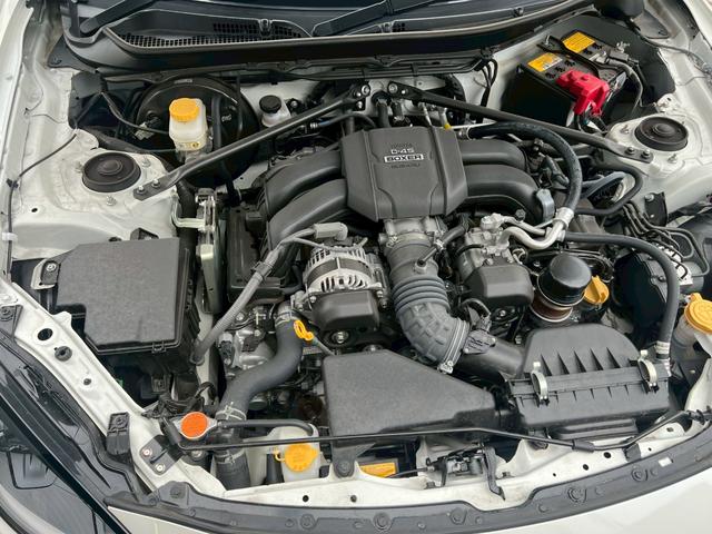 GR86 RZ 6速MT 純正18インチAW 黒革ウルトラスエードコンビシート シートヒーター クルーズコントロール スポーツアルミペダル LEDヘッドライト 純正ナビ フルセグTV スマートキー ハーフレザーシート(65枚目)