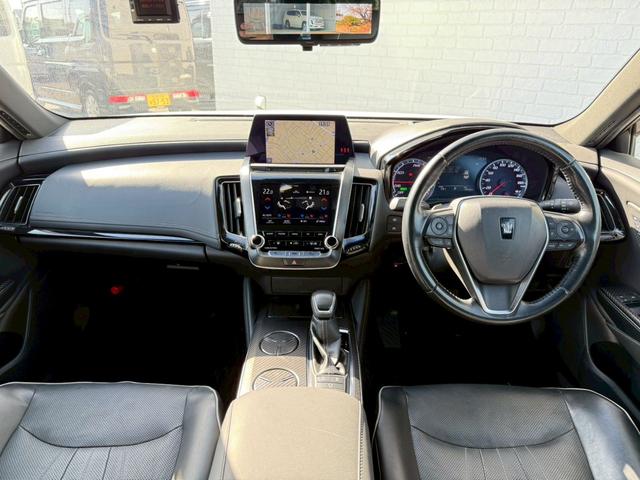 クラウンハイブリッド RSアドバンス モデリスタエアロ(F/S/R)モデリスタ19インチAW サンルーフ レザーシート バックカメラ ブラインドスポットモニター パワーシート シートヒーター/クーラー CD/DVD デジタルインナーミラー(2枚目)