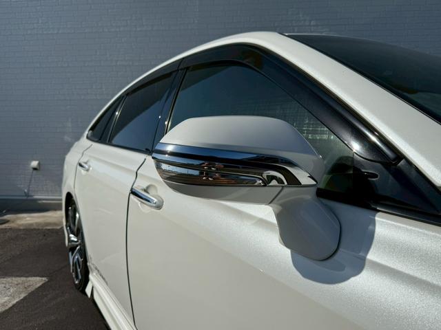 クラウンハイブリッド RSアドバンス モデリスタエアロ(F/S/R)モデリスタ19インチAW サンルーフ レザーシート バックカメラ ブラインドスポットモニター パワーシート シートヒーター/クーラー CD/DVD デジタルインナーミラー(20枚目)