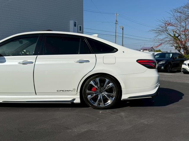 クラウンハイブリッド RSアドバンス モデリスタエアロ(F/S/R)モデリスタ19インチAW サンルーフ レザーシート バックカメラ ブラインドスポットモニター パワーシート シートヒーター/クーラー CD/DVD デジタルインナーミラー(37枚目)