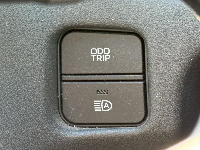 クラウンハイブリッド RSアドバンス モデリスタエアロ(F/S/R)モデリスタ19インチAW サンルーフ レザーシート バックカメラ ブラインドスポットモニター パワーシート シートヒーター/クーラー CD/DVD デジタルインナーミラー(46枚目)