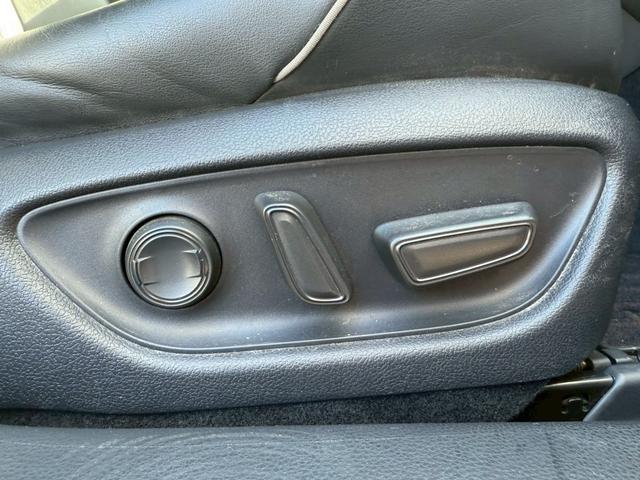 クラウンハイブリッド RSアドバンス モデリスタエアロ(F/S/R)モデリスタ19インチAW サンルーフ レザーシート バックカメラ ブラインドスポットモニター パワーシート シートヒーター/クーラー CD/DVD デジタルインナーミラー(62枚目)