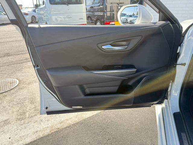 クラウンハイブリッド RSアドバンス モデリスタエアロ(F/S/R)モデリスタ19インチAW サンルーフ レザーシート バックカメラ ブラインドスポットモニター パワーシート シートヒーター/クーラー CD/DVD デジタルインナーミラー(70枚目)