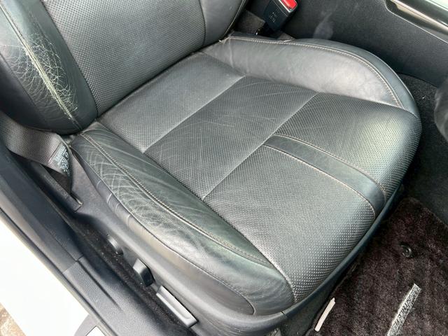 クラウンハイブリッド アスリートG サンルーフ メーカーオプション18インチアルミ 純正ナビ TV バックモニター ブラックレザーシート プリクラッシュセーフティ ETC プッシュボタンスタート 電動リアシェード パワーシート電格ミラー(56枚目)