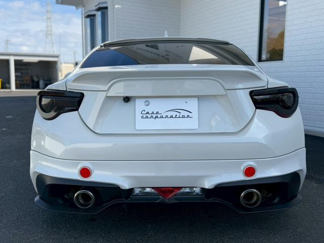 ８６ ＧＴ　ＴＲＤエアロＬＥＤ付（Ｆ／Ｓ／Ｒ／トランク）　ブレンボブレーキ　ＡＤＶＡＮレーシングＧＴ１８インチアルミホイール　ブリッツ車高調　ＧＲｅｄｄｙステアリング　ケンウッドナビ　バックモニター　オートライト（34枚目）