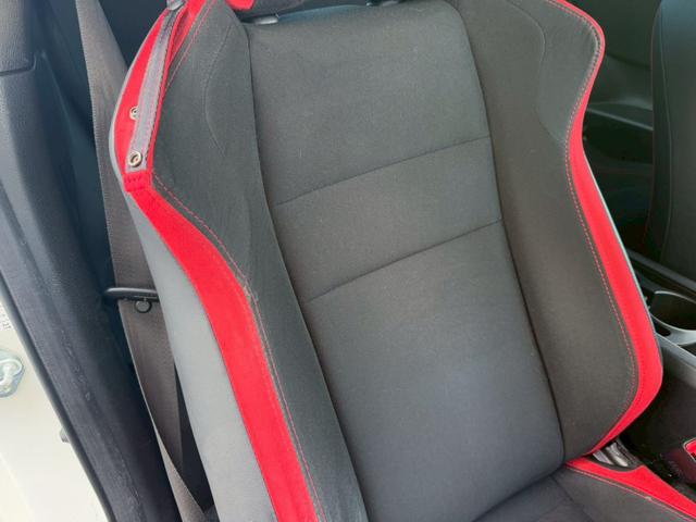 ８６ ＧＴ　ＴＲＤエアロＬＥＤ付（Ｆ／Ｓ／Ｒ／トランク）　ブレンボブレーキ　ＡＤＶＡＮレーシングＧＴ１８インチアルミホイール　ブリッツ車高調　ＧＲｅｄｄｙステアリング　ケンウッドナビ　バックモニター　オートライト（54枚目）