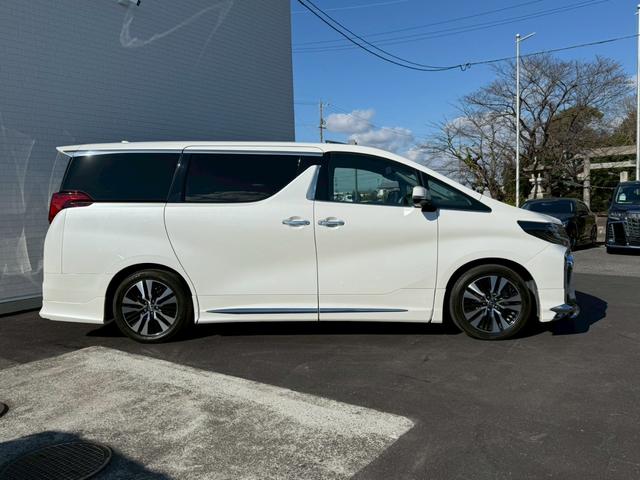 アルファード ２．５Ｓ　Ｃパッケージ　モデリスタエアロ　シグネチャーイルミ　サンルーフ　アルパイン１０インチナビ　アルパイン後席モニター　デジタルインナーミラー　前後ドラレコ　スペアタイヤ　ブラインドスポットモニター　両側電動スライドドア（19枚目）