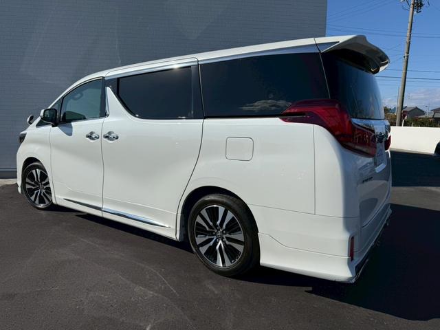 アルファード ２．５Ｓ　Ｃパッケージ　モデリスタエアロ　シグネチャーイルミ　サンルーフ　アルパイン１０インチナビ　アルパイン後席モニター　デジタルインナーミラー　前後ドラレコ　スペアタイヤ　ブラインドスポットモニター　両側電動スライドドア（23枚目）