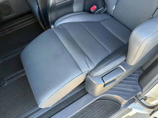 アルファード ２．５Ｓ　Ｃパッケージ　モデリスタエアロ　シグネチャーイルミ　サンルーフ　アルパイン１０インチナビ　アルパイン後席モニター　デジタルインナーミラー　前後ドラレコ　スペアタイヤ　ブラインドスポットモニター　両側電動スライドドア（72枚目）