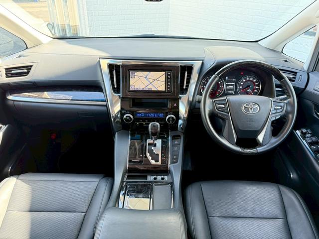 アルファード 2.5S Cパッケージ TRDエアロ(F/S/R) サンルーフ 純正ナビ バックカメラ ETC 3眼LEDヘッド 両側電動スライドドア パワーバックドア シートヒーター/クーラー ステアリングヒーター パワーシート フルセグ(2枚目)