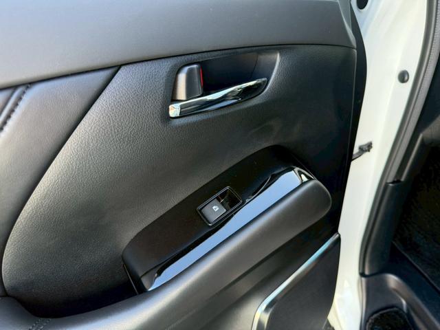 アルファード 2.5S Cパッケージ TRDエアロ(F/S/R) サンルーフ 純正ナビ バックカメラ ETC 3眼LEDヘッド 両側電動スライドドア パワーバックドア シートヒーター/クーラー ステアリングヒーター パワーシート フルセグ(64枚目)